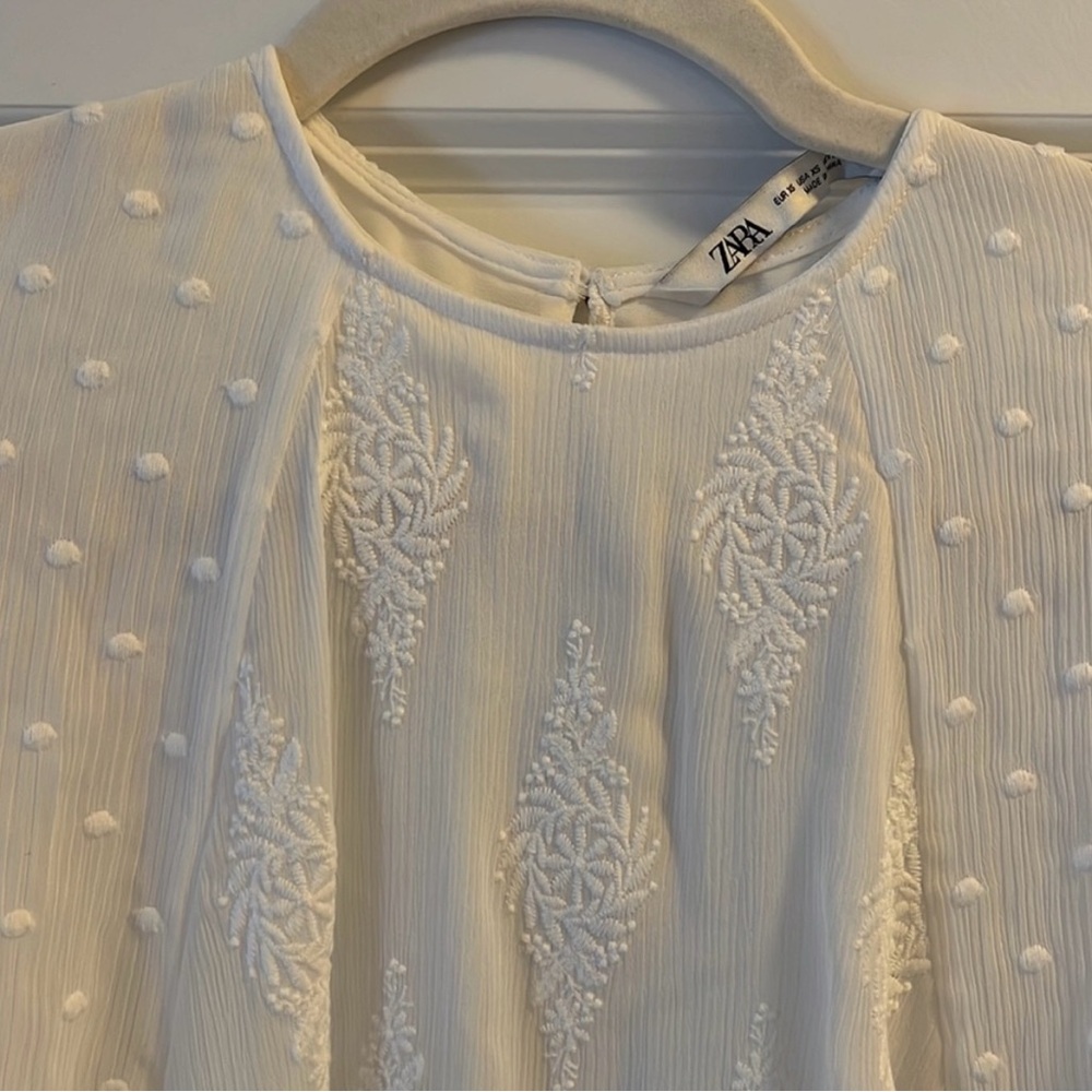 Zara white Blouse with Embroidered Details - Picture 4 of 8